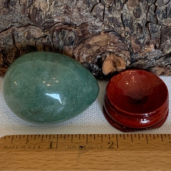Green Aventurine Polished Egg Crystal Healing Chakra Stone With Stand 1.75" 60g - Picture 8 of 8